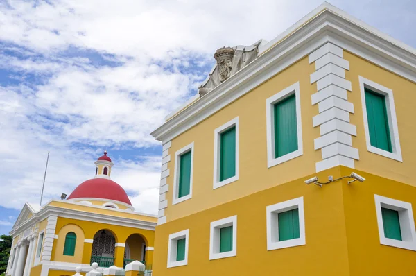 Typische architectuur in het oude san juan, puerto rico — Stockfoto