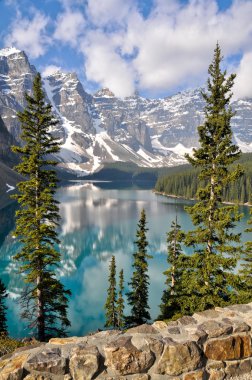 Moraine Gölü, Rocky Dağları, Kanada