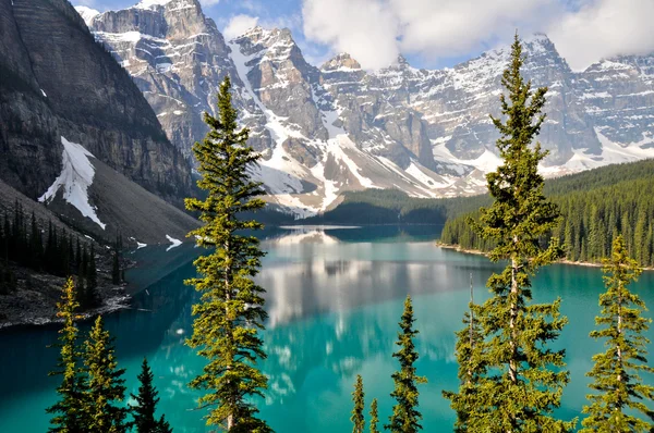 Moraine Lake, Rocky Mountains, Canada — Stockfoto
