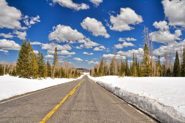 道路や雪が降った風景、ユタ州 （アメリカ合衆国) ストック画像