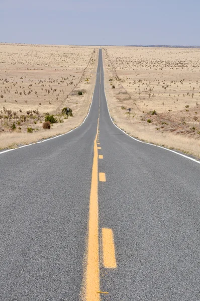 Droga w pustyni w Nowym Meksyku (Usa) — Zdjęcie stockowe