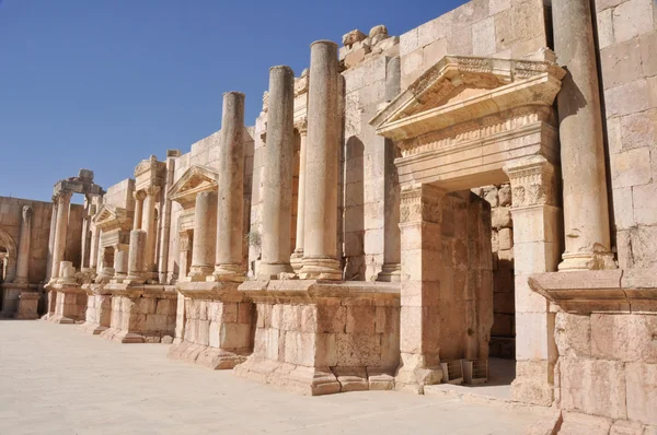 South Theater em Jerash ruínas (Jordânia ) — Fotografia de Stock