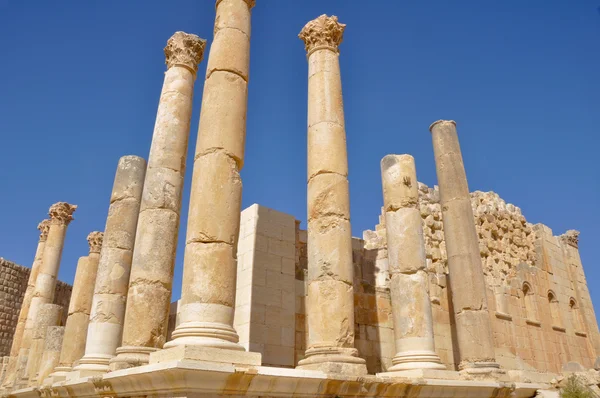 Храм Зевса, jerash (Йорданія) — стокове фото