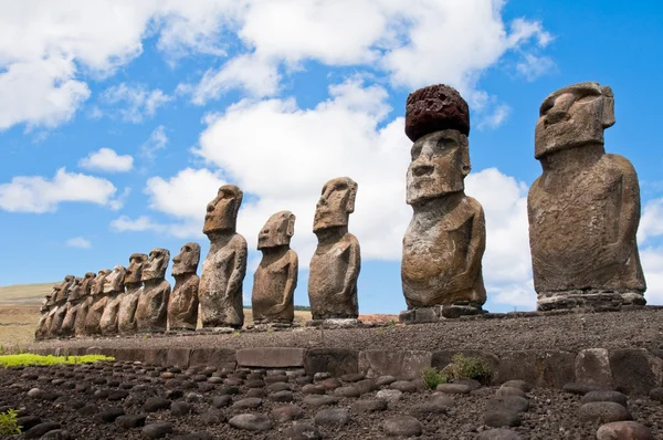 Moais at Ahu Tongariki (Easter island, Chile) — Stock Photo, Image