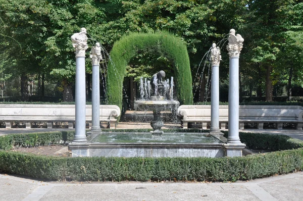 Fuente Niño de la Espina en Island garden, Aranjuez (Madrid ) — Foto de Stock