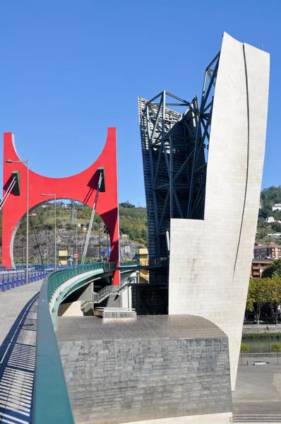 La 药膏桥，毕尔巴鄂，巴斯克地区 （西班牙) — 图库照片