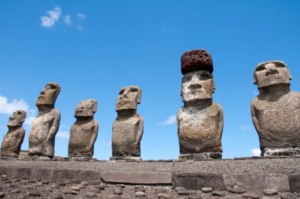 Moais in Ahu Tongariki, Easter island (Chile) — Stock Photo, Image