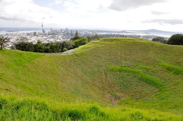 Auckland skyline van mt eden, Nieuw-Zeeland — Stockfoto