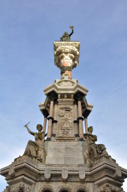 Monumento a los Fueros de Navarra, Pamplona (España)