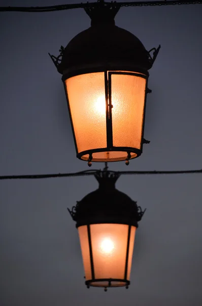 Luz da rua à noite, Barcelona — Fotografia de Stock