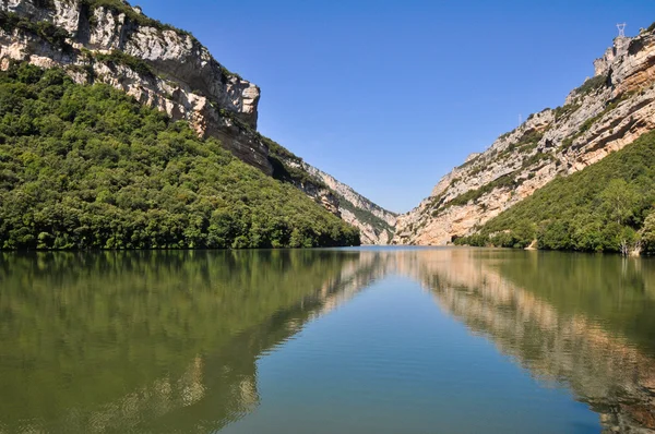 Sobron reservoir, Paesi Baschi, Spagna — Foto Stock