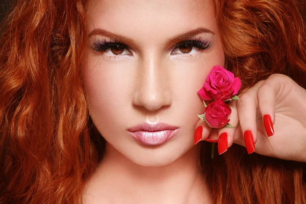 Gyönyörű redhead — Stock Fotó