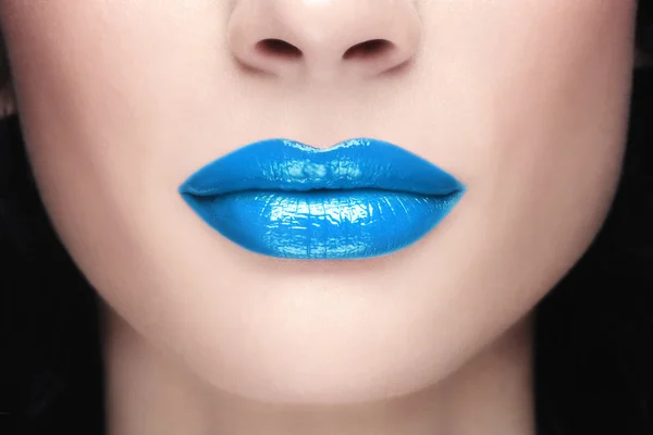 Blå läppar — Stockfoto