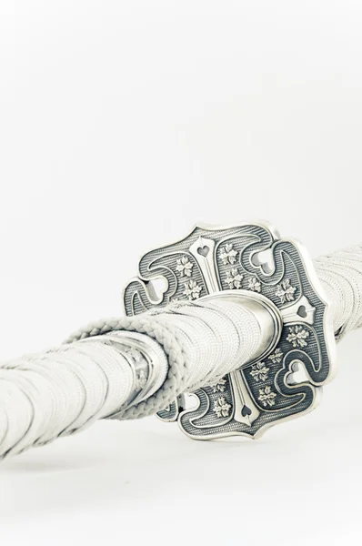 Σπαθί Σαμουράι σε λευκό φόντο — Φωτογραφία Αρχείου