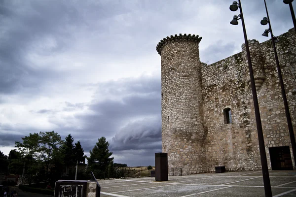 Torijas замок в Іспанії, башта оборони — стокове фото