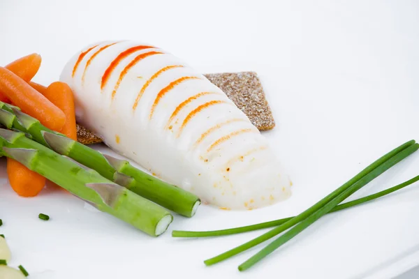 Diet meal, asparagus with carrots and sea food — Stock Photo, Image