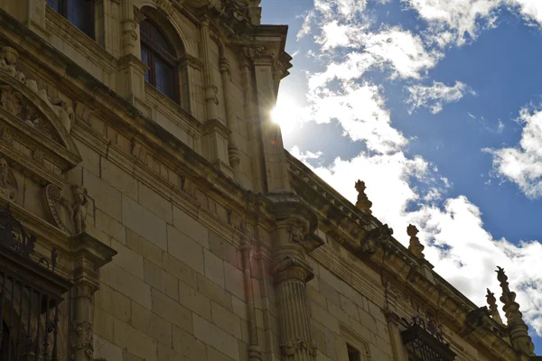 Univerzita v Alcalá de henares při západu slunce — Stock fotografie