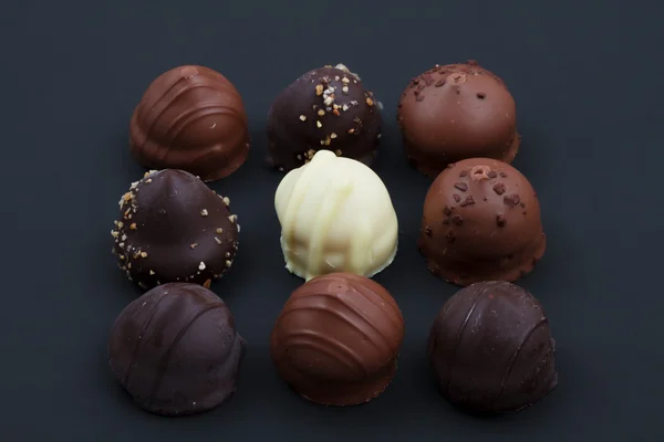 Kolekce smíšených čokoláda a pralinky — Stock fotografie
