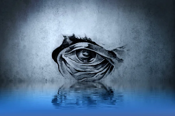 水の反射とブルーの壁に動物の目をタトゥーします。 — ストック写真