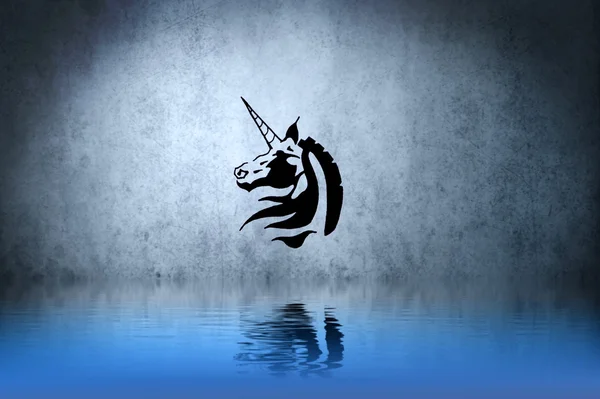 Unicornio tatuaje con reflejo de agua. Diseño de ilustración sobre b — Foto de Stock