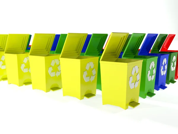 Κάδοι ανακύκλωσης σε κίτρινο, πράσινο, μπλε και κόκκινο — Φωτογραφία Αρχείου