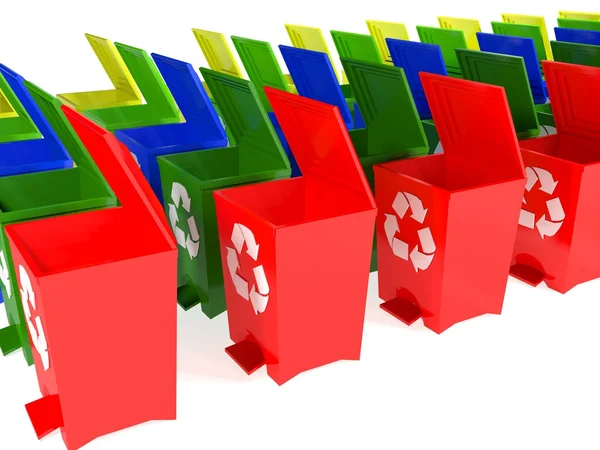 Reciclar contenedores en amarillo, verde, azul y rojo —  Fotos de Stock