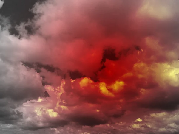 Kızıl gökyüzünün kıyamet, son Dünya kavramı küresel ısınma — Stok fotoğraf
