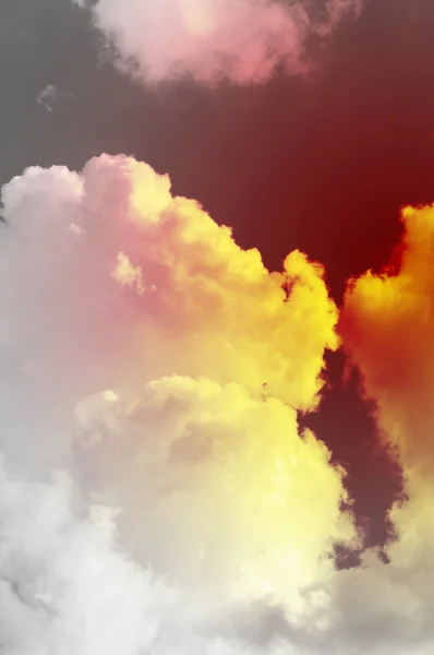 Céu vermelho apocalíptico, conceito de fim de mundo, aquecimento global — Fotografia de Stock