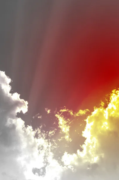 Cielo rojo apocalíptico, concepto del fin del mundo, calentamiento global — Foto de Stock