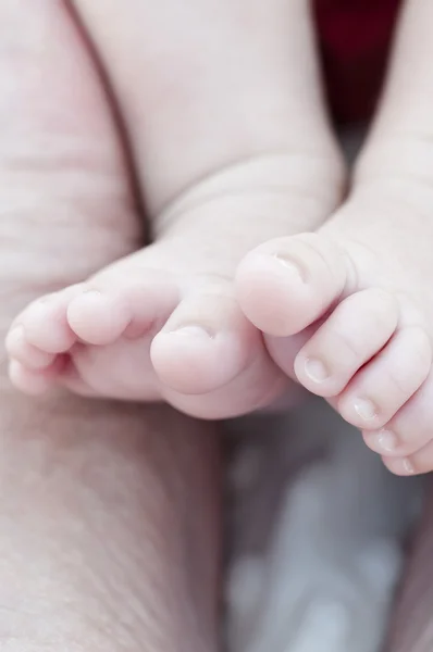 Baby feet, fingers and skin detail — Stock Photo, Image