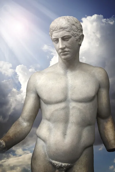Socha Apollóna, klasického řeckého umění — Stock fotografie