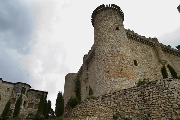 Castillo de Torija en España, edificio medieval —  Fotos de Stock