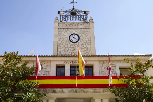 Facciata tipica del municipio, Spagna — Foto Stock
