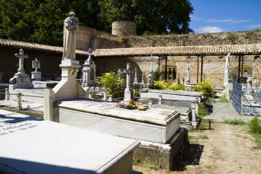 on sekizinci yüzyıl mezarlığı