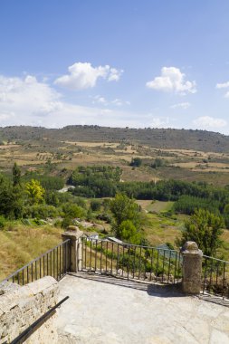 alanları ile nehir tajo boyunca görüntüleyin. İspanya