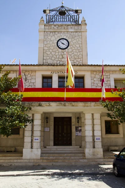 Typische gevel van het stadhuis, Spanje — Stockfoto