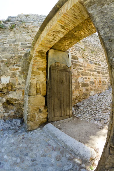 Αραβικό κάστρο στην Ισπανία denia, πίσω πόρτα — Φωτογραφία Αρχείου