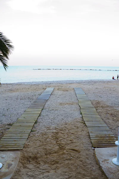 Nádherné španělské pláži v létě — Stock fotografie