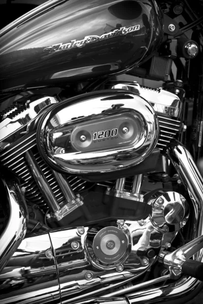Side view of a custom motorcycle engine — Stock Photo, Image