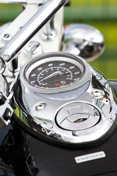 大きなクロム オートバイ エンジンのクローズ アップ — ストック写真