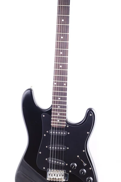 Guitarra elétrica preta sobre fundo branco — Fotografia de Stock