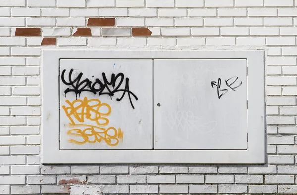 Tuğla duvar, kentsel resim grafiti — Stok fotoğraf