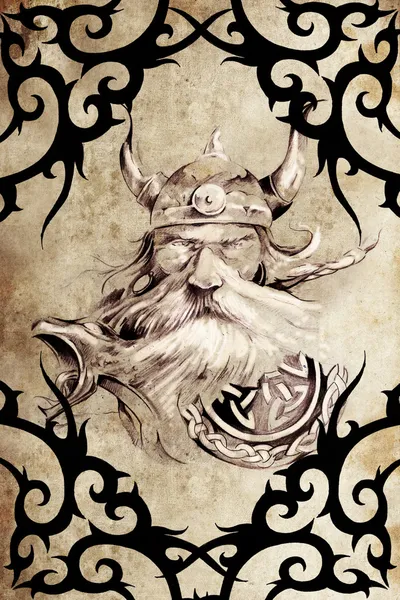 Дизайн татуировки, воин викингов, украшенный произведениями искусства племени — стоковое фото