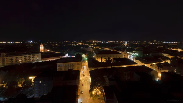 Северный вид с воздуха на Сегед ночью — стоковое фото