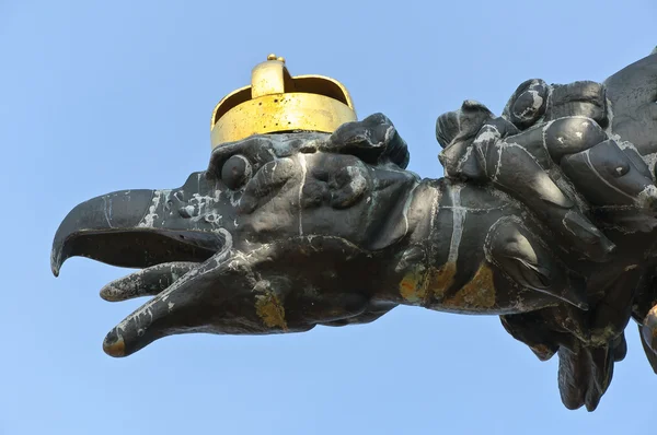 Начальник міста Татабанья, статуя Turul — стокове фото