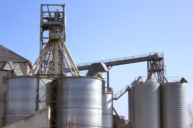 Silos à grains clipart