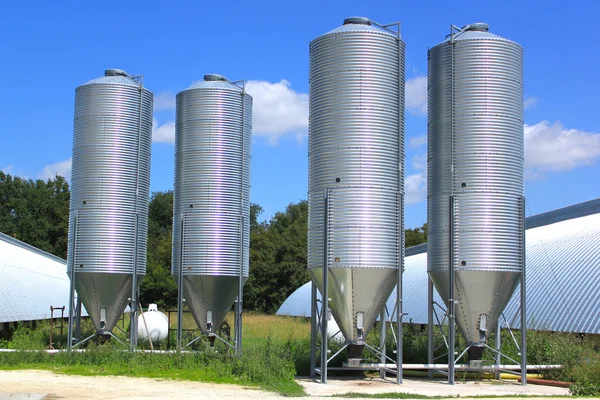 穀物の貯蔵のための silot — ストック写真