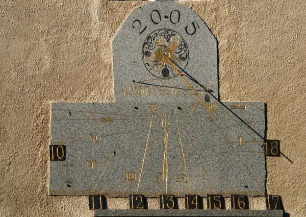 Παλιά ηλιακό ρολόι — Φωτογραφία Αρχείου