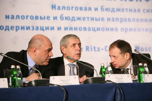 Михаил Мишустин, Сергей Шаталов и Владимир Лисин — стоковое фото