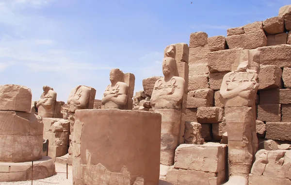 Sochy v chrámu (Egypt) — Stock fotografie